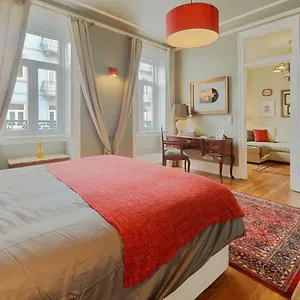 Portuguese Charm In Apartment Lissabon